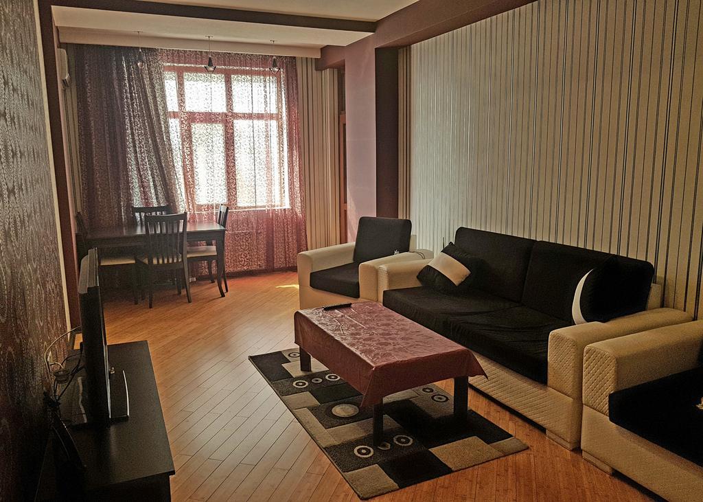 Apartment On Mirqasimov St.29 Baku Bagian luar foto